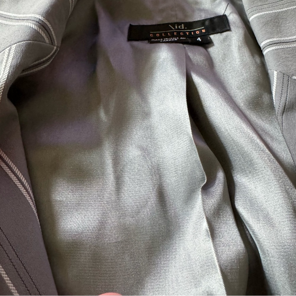ID Collection Pinstripe Blazer - Picture 4 of 4